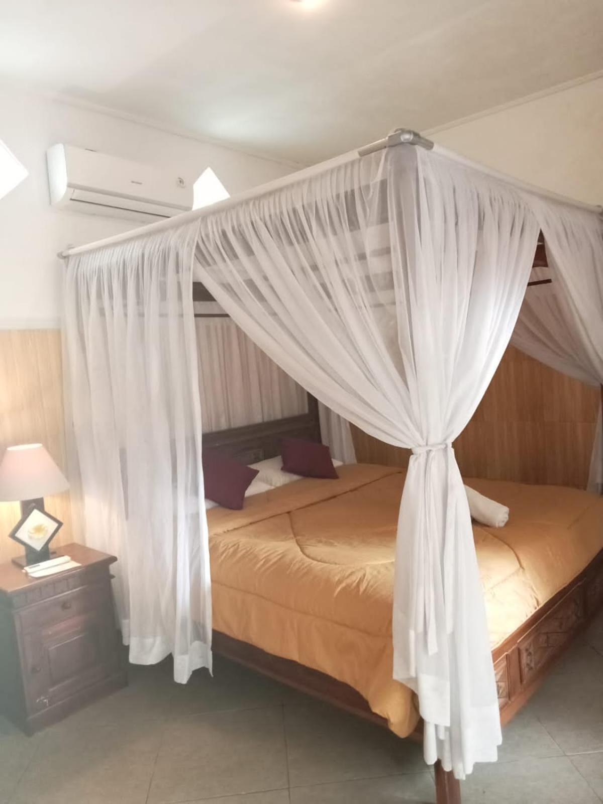 Nitya Home Stay Lembongan エクステリア 写真