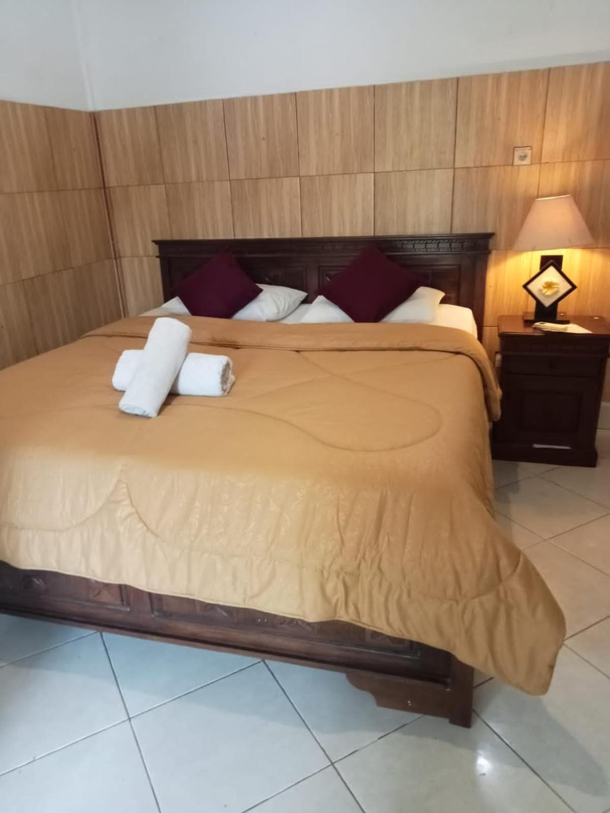 Nitya Home Stay Lembongan エクステリア 写真