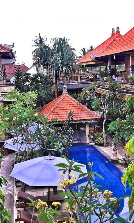 Nitya Home Stay Lembongan エクステリア 写真