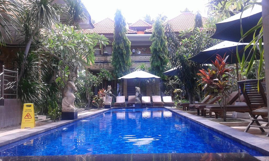 Nitya Home Stay Lembongan エクステリア 写真