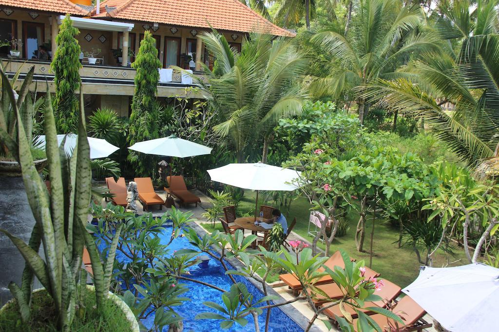 Nitya Home Stay Lembongan エクステリア 写真