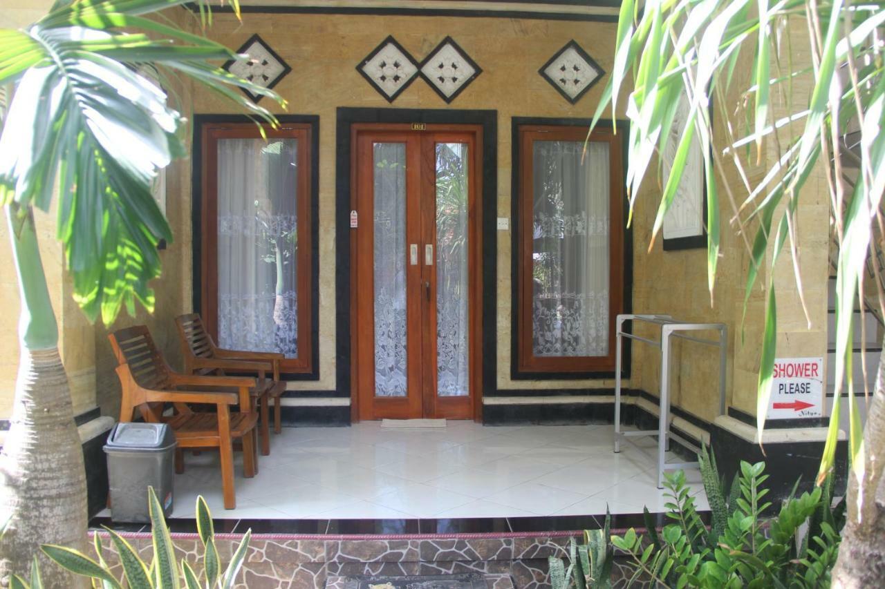 Nitya Home Stay Lembongan エクステリア 写真