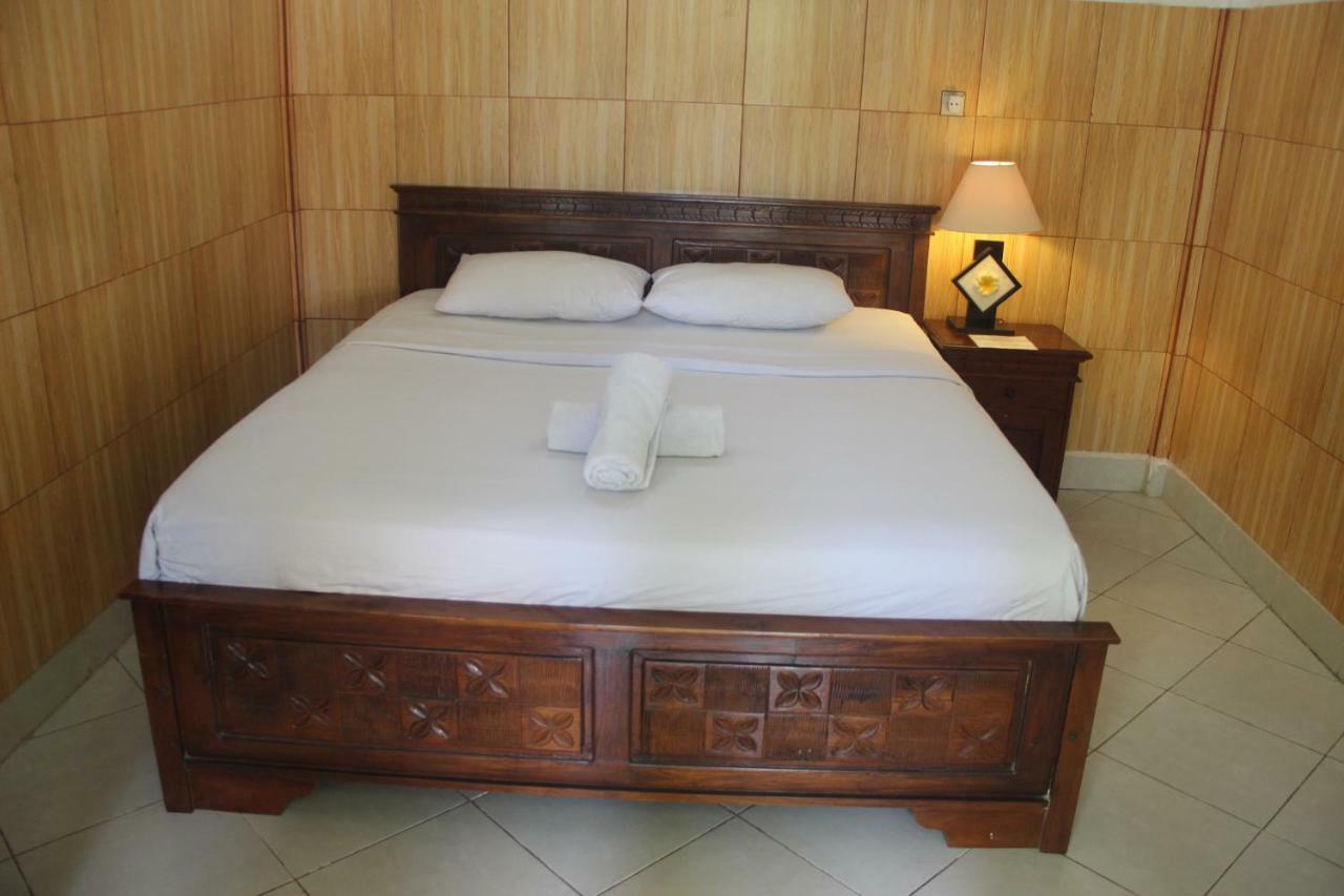 Nitya Home Stay Lembongan エクステリア 写真
