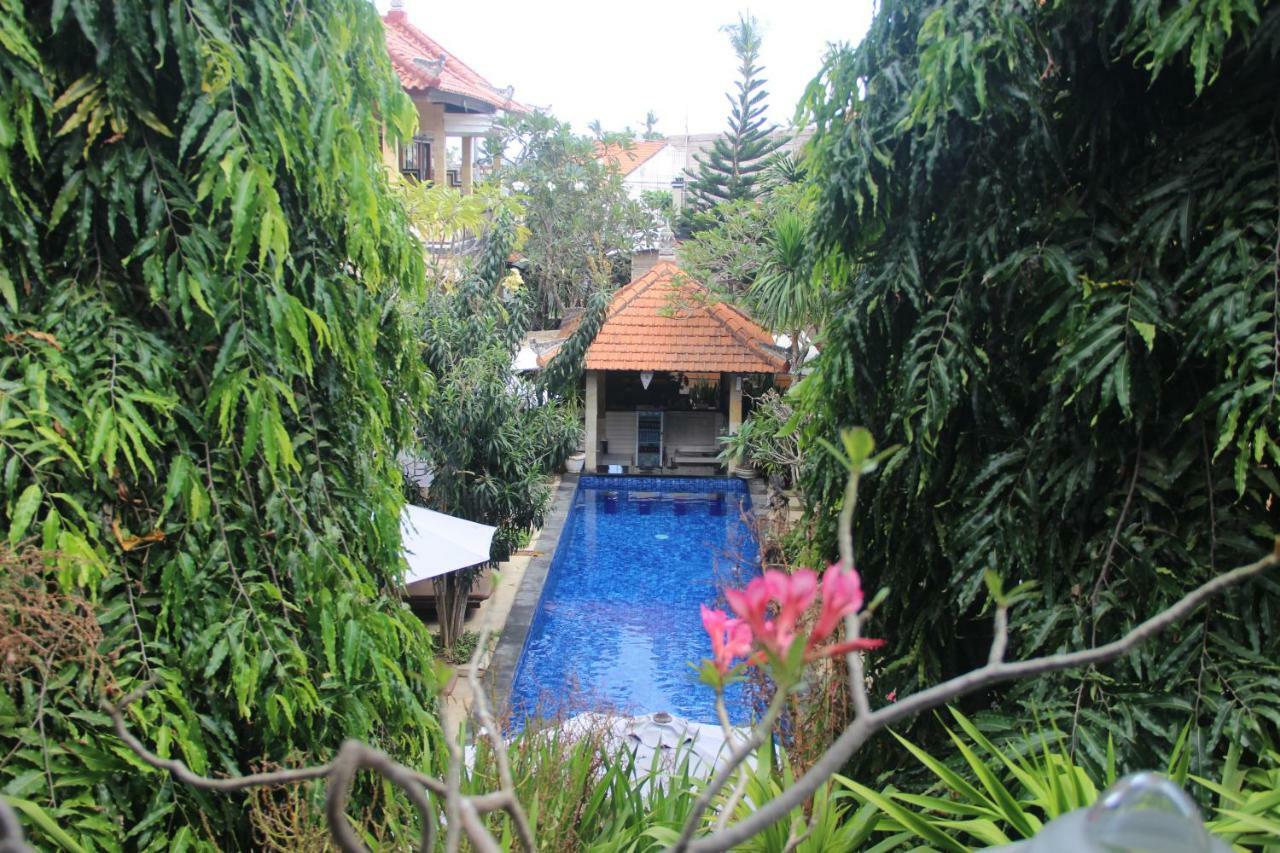 Nitya Home Stay Lembongan エクステリア 写真